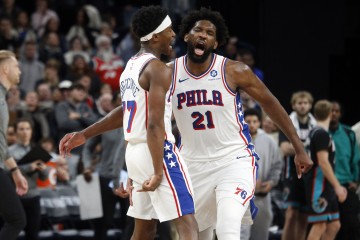 埃奇库姆：媒体渲染得好像恩比德不想打球一样 他可是在带伤作战